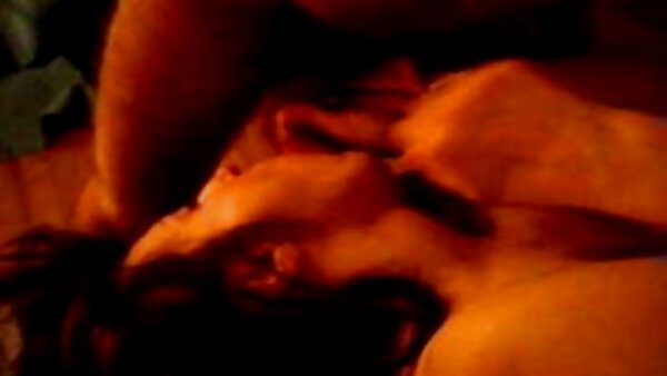 Bootylicious schwarzes Küken reife sexvideos Melrose Foxxx gibt einem Schwanz einen herrlichen Ritt